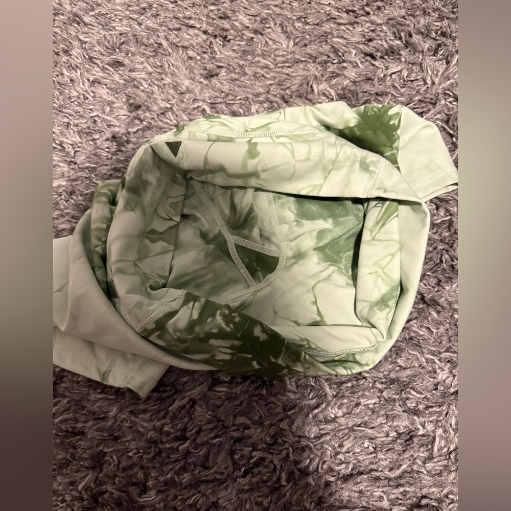 Balance Athletica Vitality Green Tie-Dye cloud rider Athletic Shorts NWOT - Picture 7 of 7